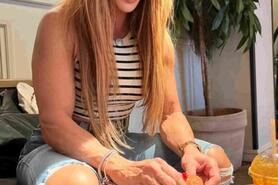 U60 ăn 15 quả trứng, tập gym 3 tiếng mỗi ngày để giữ dáng bốc lửa