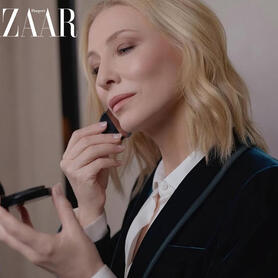 Cate Blanchett trẻ lâu ở tuổi 56 nhờ 'chăm sóc da bằng sự tử tế'