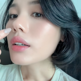 Mỹ nhân 'Tử chiến trên không' phủ nhận sửa mũi