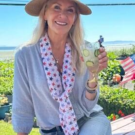 5 việc làm hàng ngày giúp U80 được khen trẻ 'như chị gái của cháu'