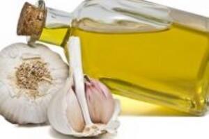Hướng dẫn làm tinh dầu tỏi – thuốc quý cho mọi nhà