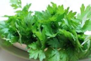 Cách trị nám da siêu an toàn với rau xanh