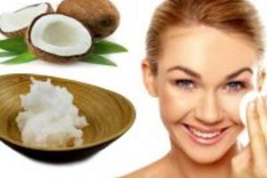 Hướng dẫn cách làm mặt nạ dầu dừa cho da khô