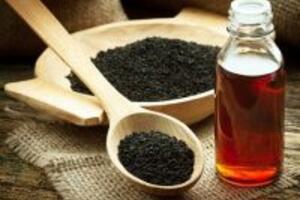 Cách làm kem dưỡng thể tại nhà từ dầu mè đen