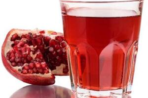 Nước lựu chữa chứng "khó cương"Nghiên cứu mới đây cho thấy, chỉ cần một cốc nước lựu ép mỗi ngày có thể giúp giải quyết chứng bệnh khó nói trên ở nam giới thay vì phải sử dụng Viagra.