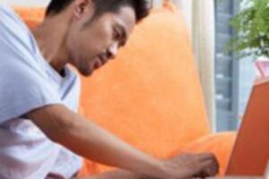 Sức khỏe với máy tính xách tay