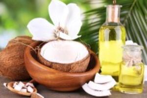 Công thức trị mụn đầu đen bằng dầu dừa đơn giản