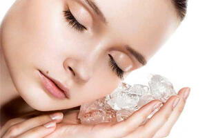 Mẹo trị mụn an toàn và tiết kiệm