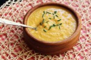 Cách làm món súp táo hành tây giúp trị mụn hiệu quả