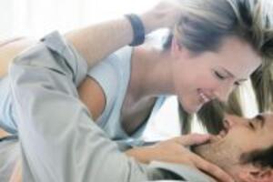 Giới thiệu 2 sản phẩm hỗ trợ sinh lý cho nữ.