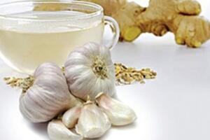 Bị 10 chứng bệnh sau, kết hợp gừng tỏi trị cho hiệu quả không ngờ