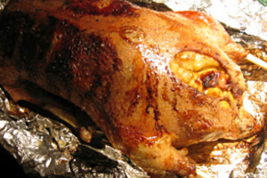 Ngỗng - thuốc chữa nhiều bệnhĐông y cho rằng thịt ngỗng kiện tỳ hoà vị bổ hư, chỉ khát. Được sử dụng trong các trường hợp gầy còm, mỏi mệt, suy nhược cơ thể, tiểu đường.