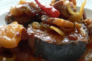 Vị thuốc quý từ cá thuTheo Đông y, cá thu vị ngọt, bình, không độc; vào tỳ vị can thận. Thuộc nhóm bổ khí kiện tỳ.