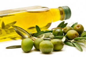 Các cách làm trắng da chân đơn giản mà hiệu quả nhất