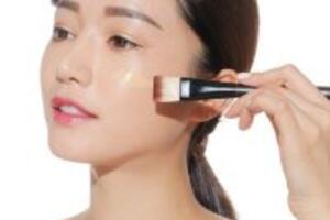 Cách trang điểm cho người có khuôn mặt tròn
