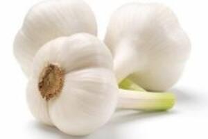2 bài thuốc chữa huyết áp cao với tỏi