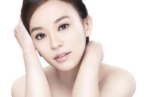 Sở hữu làn da trắng mịn, căng hồng chỉ với socola