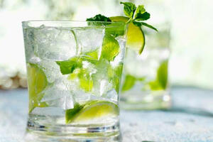 Nhịn ăn giảm cân Detox không đúng cách dễ gặp tai biến