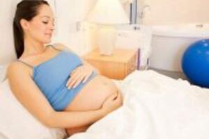 Bệnh lupus ban đỏ có ảnh hưởng đến thai nhì không và có sinh được không?