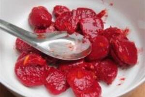 Cách chữa bệnh trĩ bằng hạt gấc an toàn, hiệu quả