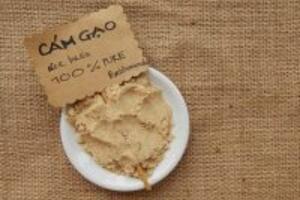 Hướng dẫn cách trị mụn ở lưng bằng cám gạo hiệu quả