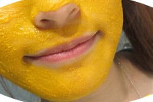 Cách trị thâm mụn bằng hỗn hợp nghệ và trứng gà