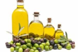 Cách trị mụn với dầu oliu đơn giản mà hiệu quả