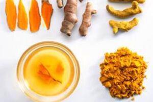 Nghệ giúp giảm cân, chống béo phìNghệ cũng được coi là một “vị thuốc dân gian thần kỳ” dùng để trị chứng kinh nguyệt không đều, đau bụng vùng rốn, trị đau bụng sau sinh do huyết ứ, trị xơ gan, trị đau dạ dày, trị mụn nhọt…