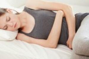 Đau bụng kinh có nên uống thuốc giảm đau?