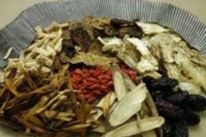 Bất ngờ với cách chữa bệnh sùi mào gà bằng thuốc nam