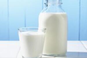 2 cách làm mặt nạ trắng da hiệu quả với sữa tươi