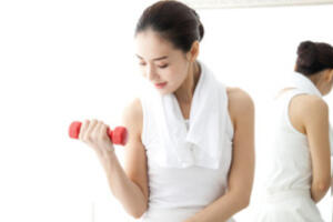 3 bài tập giúp giảm mỡ bụng hiệu quả trước khi đi ngủ