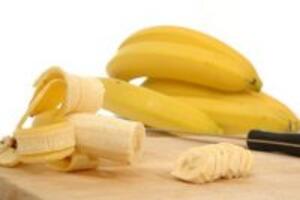 Cách làm mặt nạ tái tạo da hiệu quả với chuối