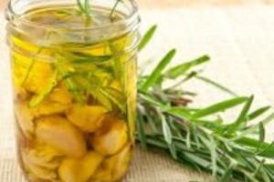 Những công dụng của tinh dầu tỏi bạn nhất định phải biết