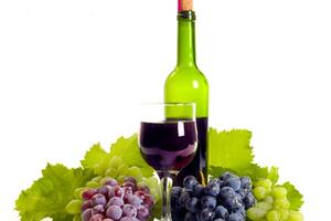 Giảm cân hiệu quả tại nhà với rượu nho