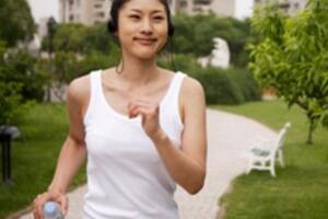 2 động tác đơn giản giúp giảm mỡ toàn thân
