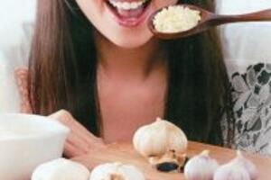 3 mẹo chữa viêm xoang bằng tỏi áp dụng dễ dàng tại nhà