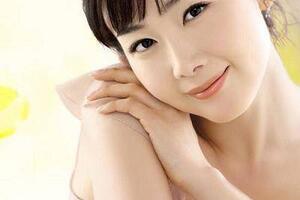 Bí quyết trang điểm nhanh, gọn cho cô nàng lười