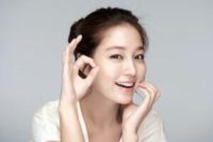 3 công thức tắm trắng da từ nước cam