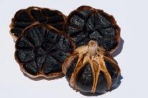 Tỏi đen có công dụng làm đẹp