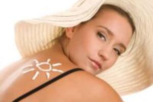 Cách chống nắng hiệu quả từ đầu đến chân