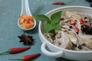 Chị em ăn gì để thêm hưng phấn?