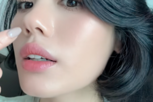 Mỹ nhân 'Tử chiến trên không' phủ nhận sửa mũi