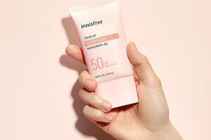 Chu trình tối giản giúp da 'thở' trong mùa tiệc tùng