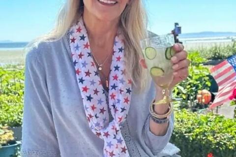 <a href="/tin-tuc-suc-khoe" title="Tin tức - Sức khỏe" rel="dofollow">Tin tức - Sức khỏe</a>