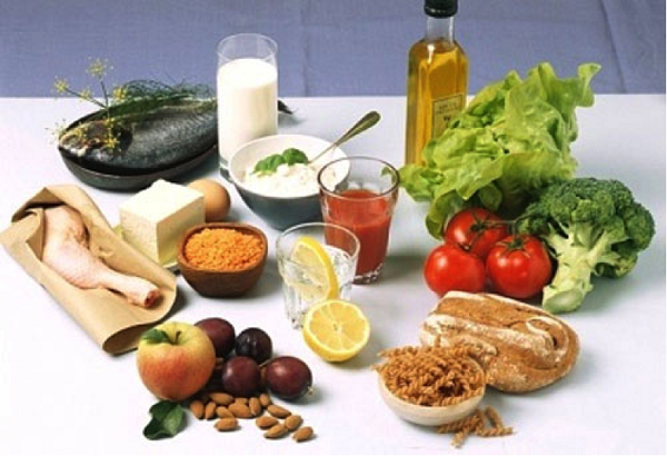 Ăn uống đa dạng, bổ sung đủ chất dinh dưỡng