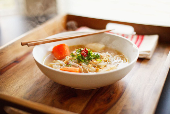 6 lời khuyên để ăn canh đúng cách: Bạn đã biết ăn cơm hay canh trước sẽ tốt hơn? - Ảnh 4. 6 lời khuyên để ăn canh đúng cách: Bạn đã biết ăn cơm hay canh trước sẽ tốt hơn? - Ảnh 4.