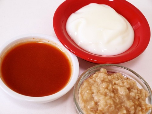 cách làm trắng da mắt cấp tốc từ cà chua, sữa chua và bột yến mạch