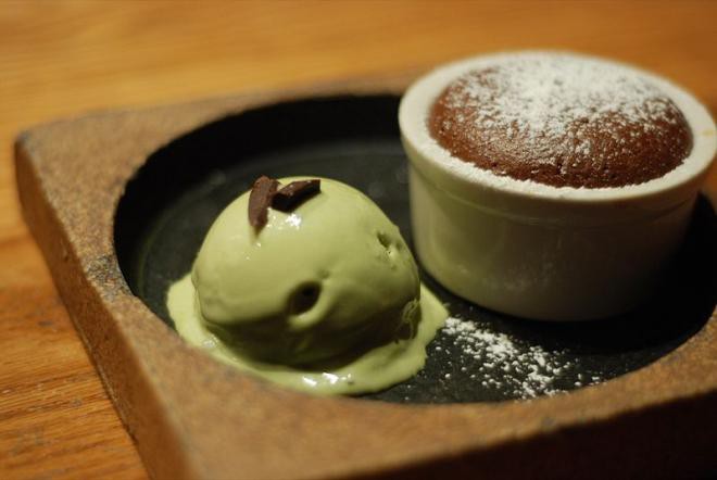 10 thực phẩm nên tránh ăn trước khi đi ngủ - Ảnh 1. 10 thực phẩm nên tránh ăn trước khi đi ngủ - Ảnh 1.