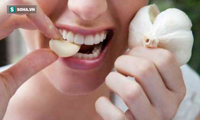 Tỏi rất tốt nhưng mỗi ngày bạn được phép ăn mấy tép: Đừng tưởng ăn càng nhiều càng bổ! - Ảnh 1. Tỏi rất tốt nhưng mỗi ngày bạn được phép ăn mấy tép: Đừng tưởng ăn càng nhiều càng bổ! - Ảnh 1.